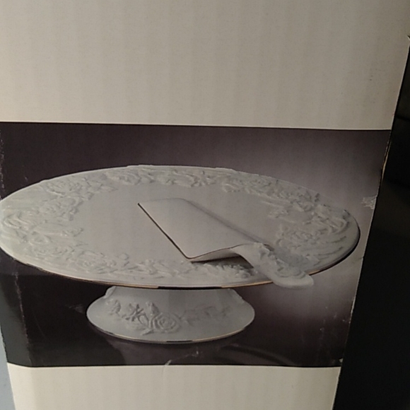 Royal Limited Gold Rose Footed Cake Plate & Server Porcelain - Picture 10 of 10